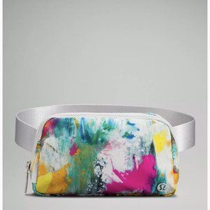 NWT Lululemon Everywhere Belt Bag No Limits Multi Color Extended Strap